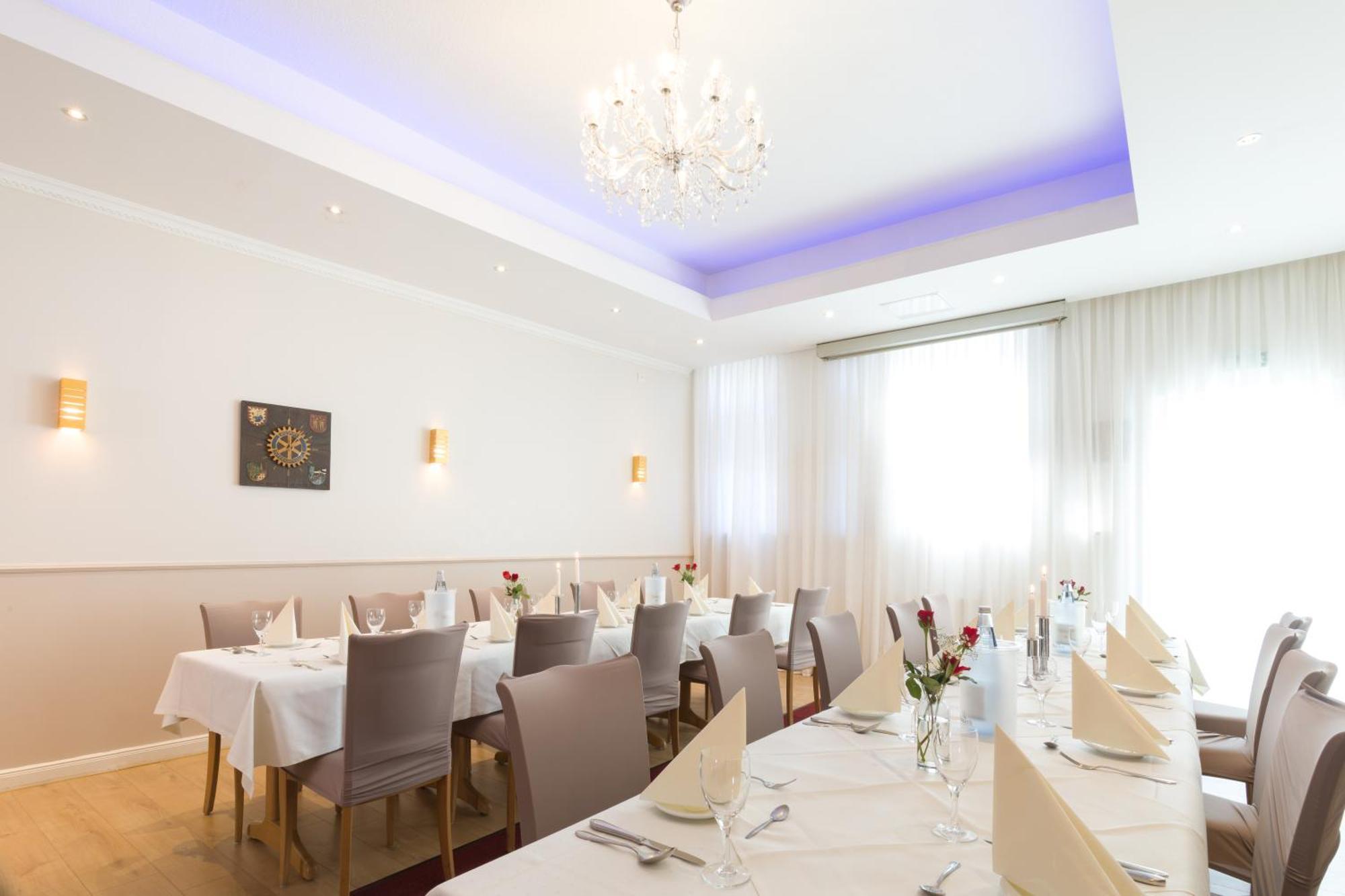 Hotel&Restaurant Wiggers Bad Oldesloe Exterior foto