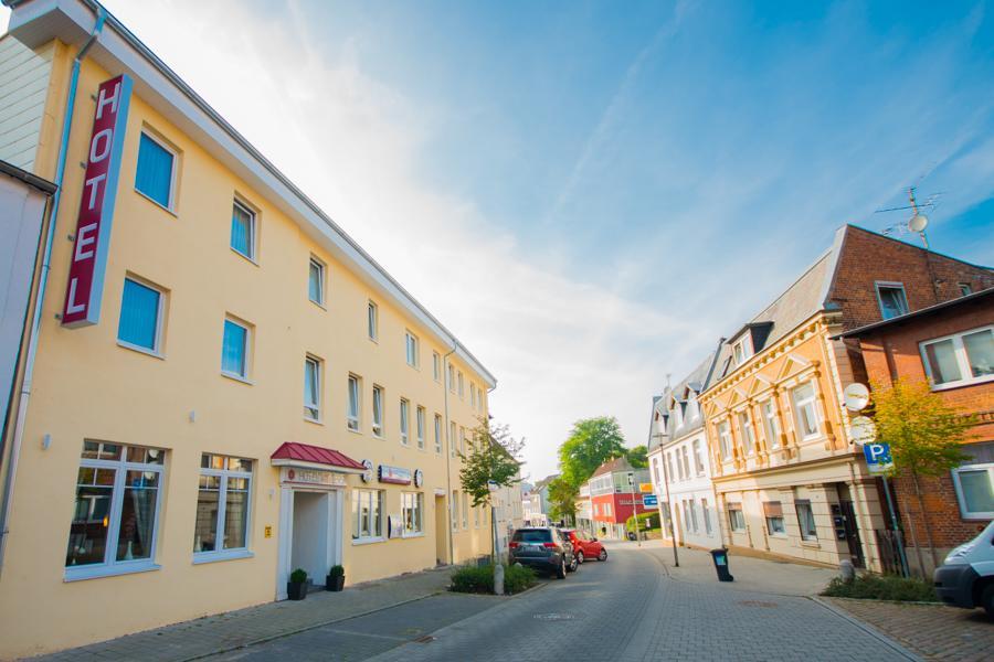 Hotel&Restaurant Wiggers Bad Oldesloe Exterior foto